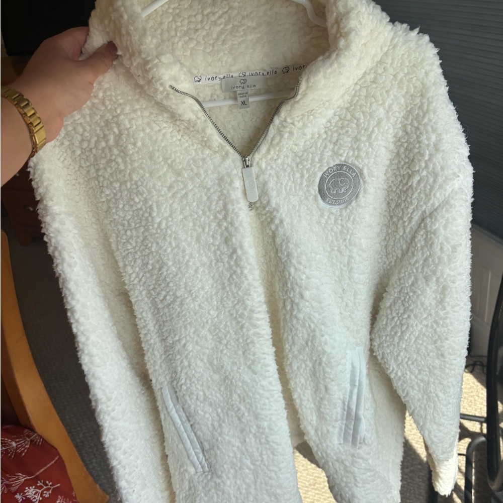 Ivory Ella Pullover
